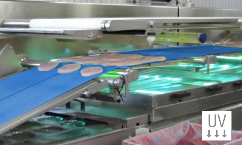 UV-resistant conveyor belt